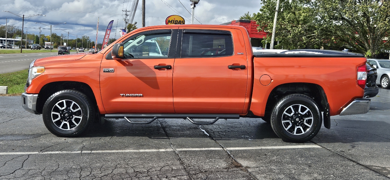 Toyota Tundra 4WD CrewMax 145.7" 5.7L SR5 (Natl) 2017 Toyota Tundra 4WD CrewMax 145.7" 5.7L SR5 (Natl) 2017