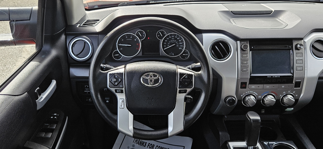 Toyota Tundra 4WD CrewMax 145.7" 5.7L SR5 (Natl) 2017 Toyota Tundra 4WD CrewMax 145.7" 5.7L SR5 (Natl) 2017