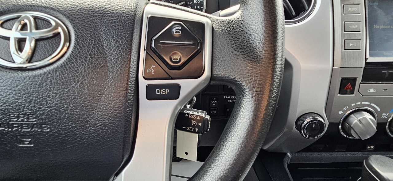 Toyota Tundra 4WD CrewMax 145.7" 5.7L SR5 (Natl) 2017 Toyota Tundra 4WD CrewMax 145.7" 5.7L SR5 (Natl) 2017