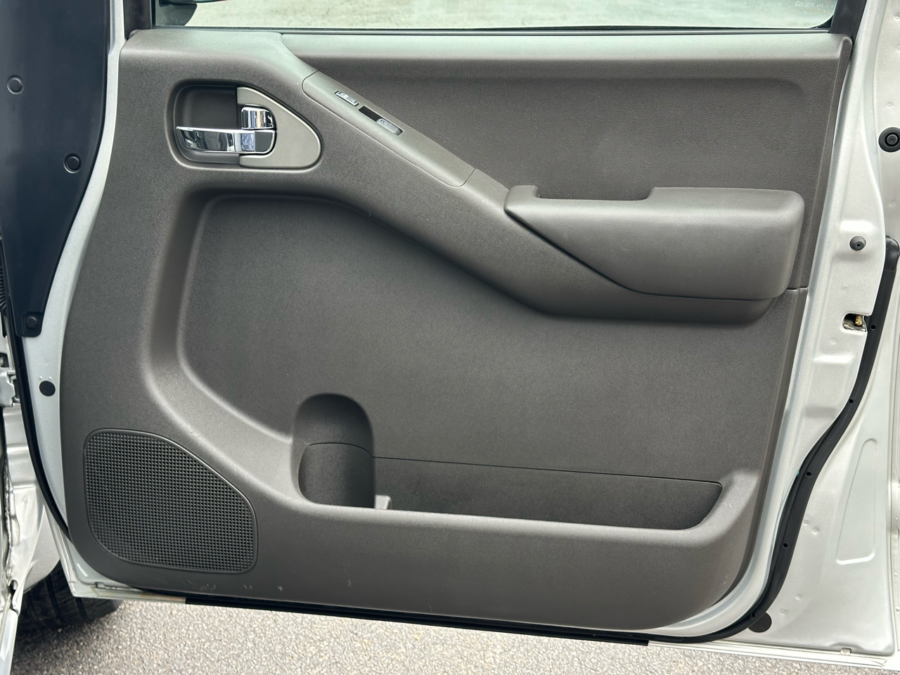 Nissan Frontier 2WD SE King Cab V6 Auto 2005 Nissan Frontier 2WD SE King Cab V6 Auto 2005