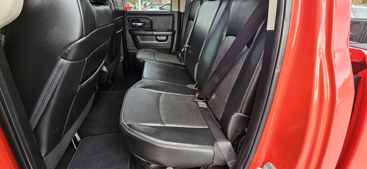 RAM 1500 4WD Quad Cab 140.5" Sport 2014