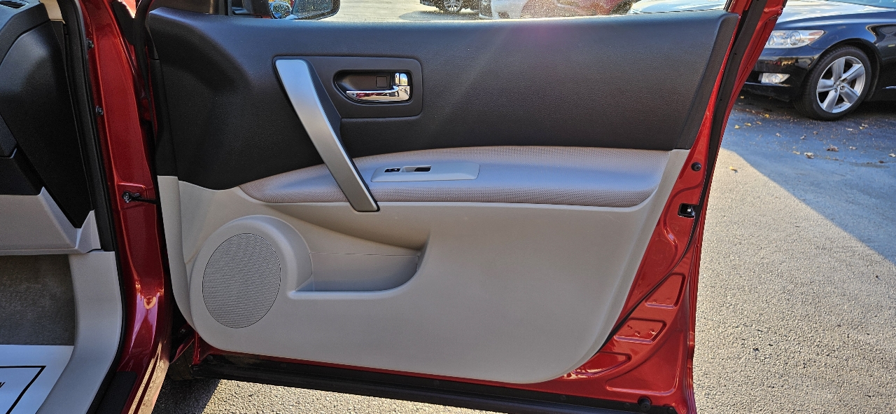 Nissan Rogue Select FWD 4dr S 2015 Nissan Rogue Select FWD 4dr S 2015