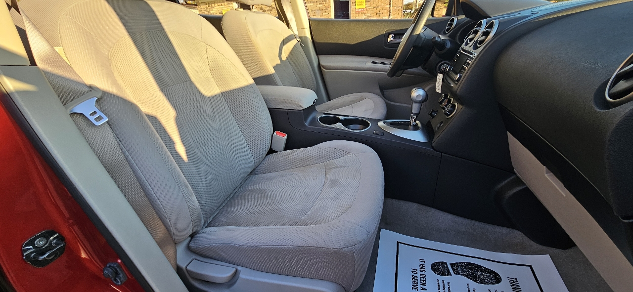 Nissan Rogue Select FWD 4dr S 2015 Nissan Rogue Select FWD 4dr S 2015