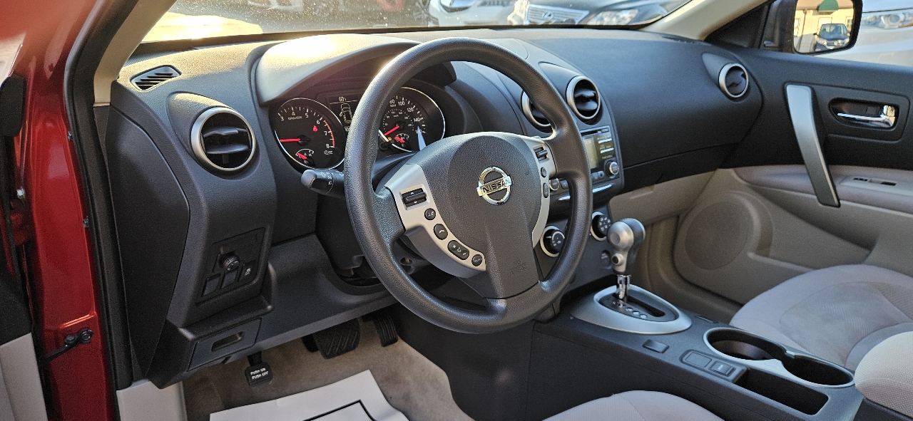 Nissan Rogue Select FWD 4dr S 2015 Nissan Rogue Select FWD 4dr S 2015