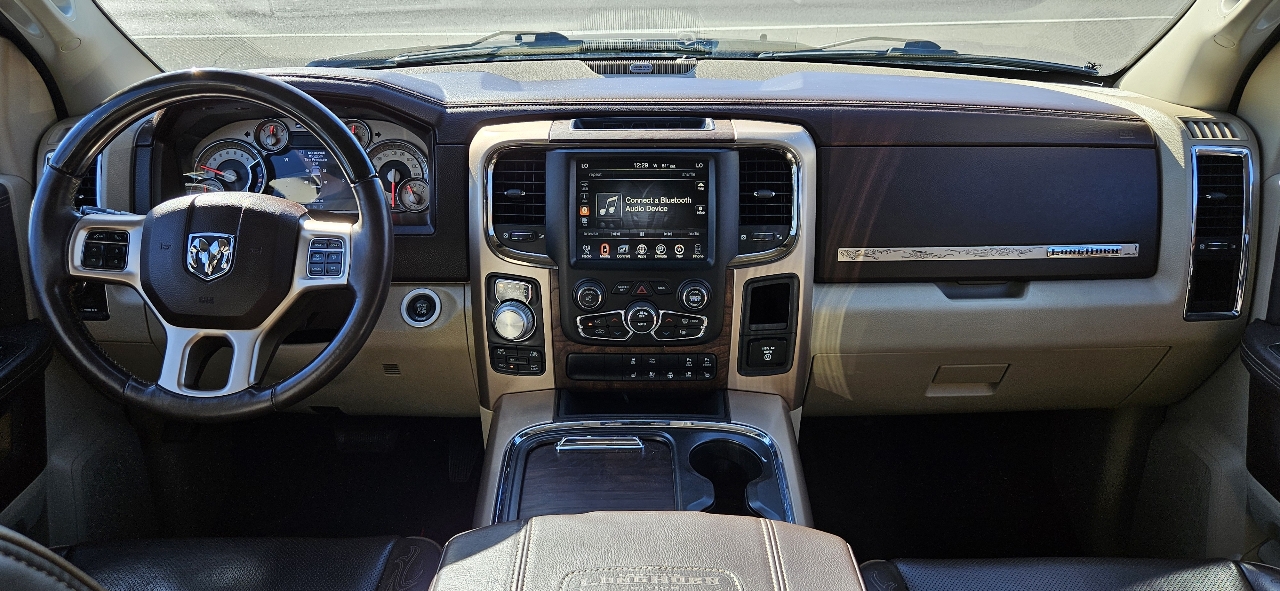 RAM 1500 4WD Crew Cab 140.5" Longhorn 2016