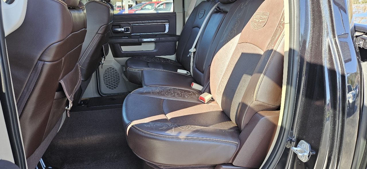 RAM 1500 4WD Crew Cab 140.5" Longhorn 2016