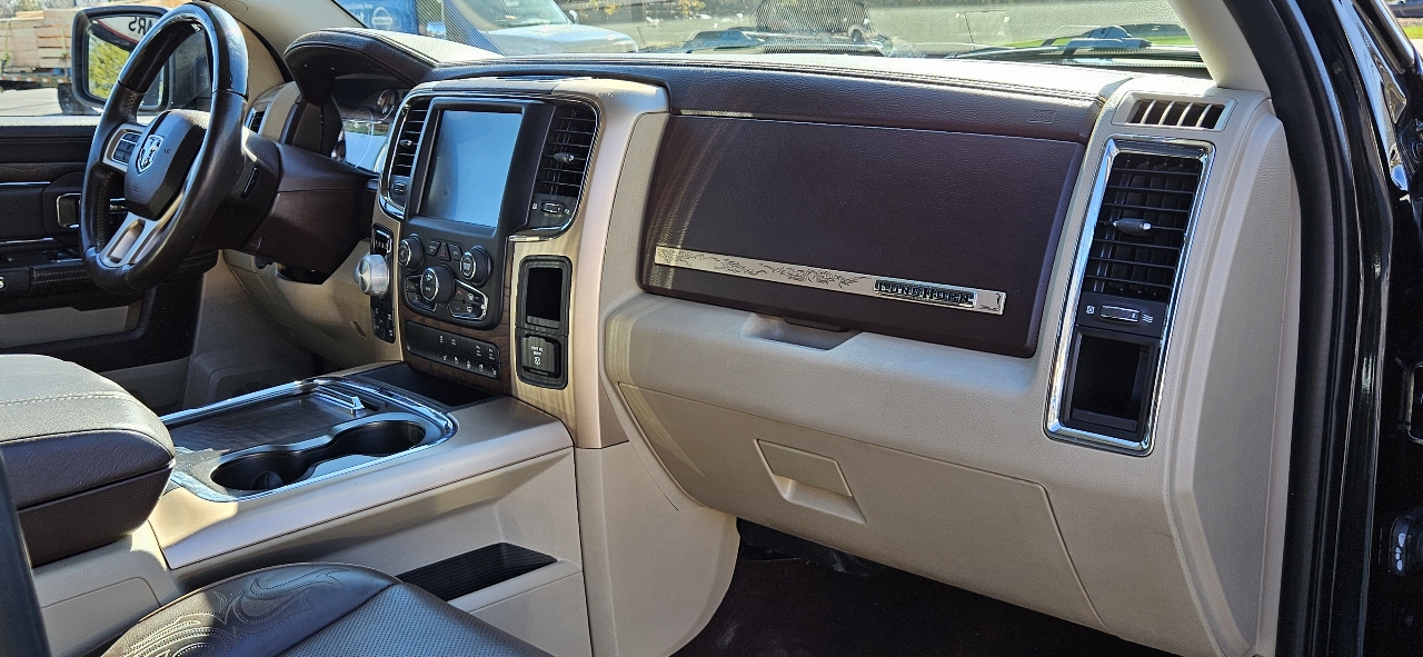 RAM 1500 4WD Crew Cab 140.5" Longhorn 2016