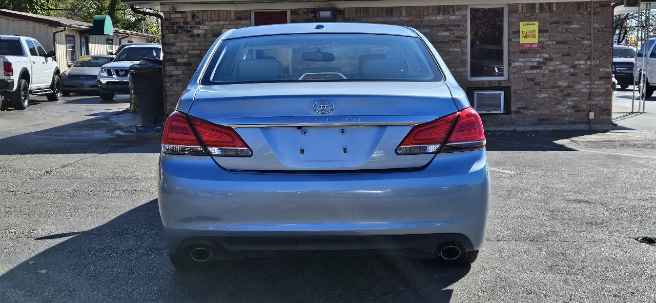 Toyota Avalon 4dr Sdn (Natl) 2011