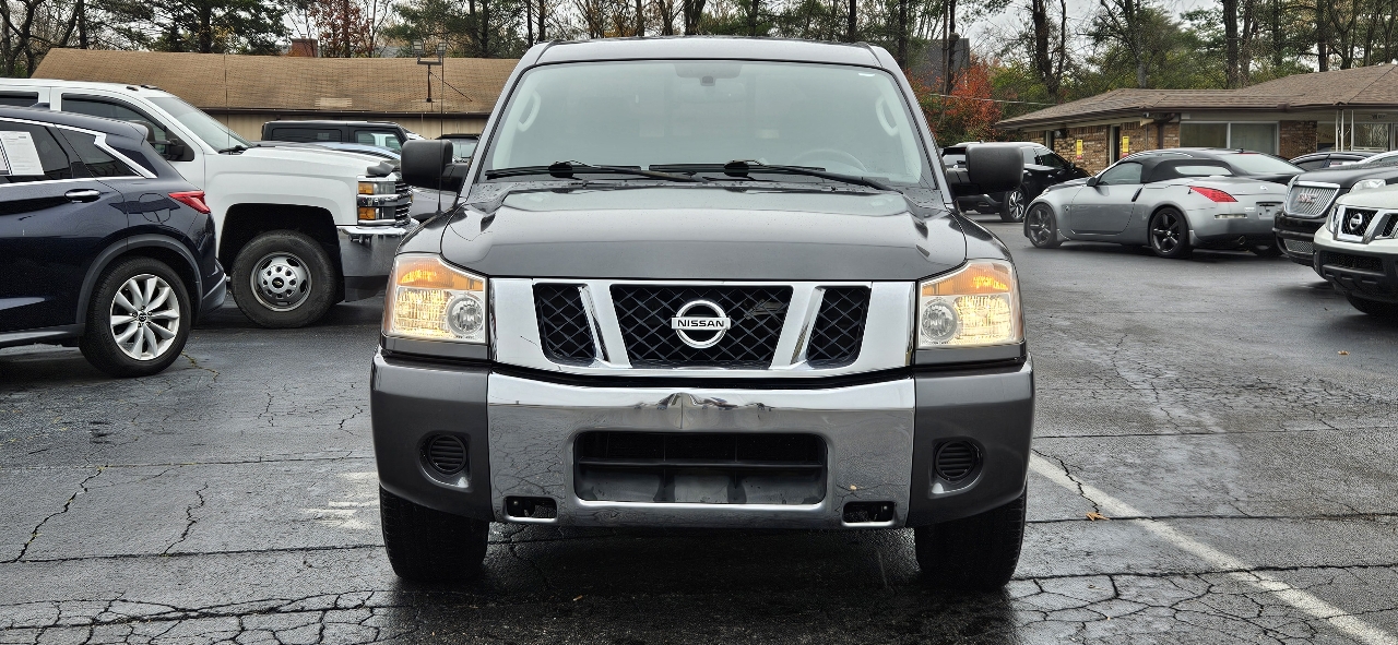 Nissan Titan 2WD King Cab SWB SE 2009