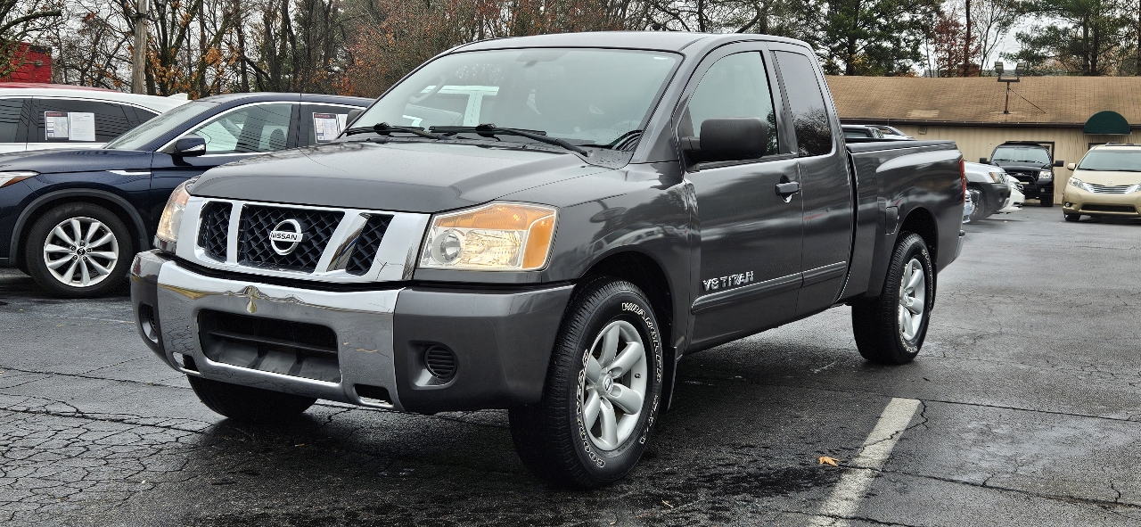 Nissan Titan 2WD King Cab SWB SE 2009
