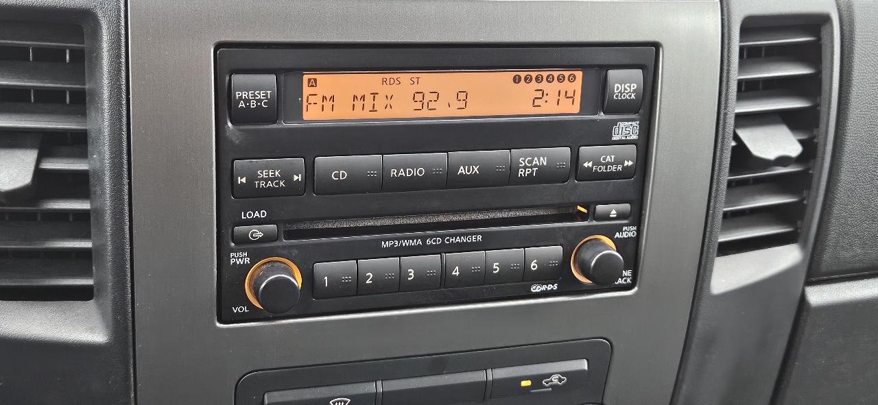 Nissan Titan 2WD King Cab SWB SE 2009