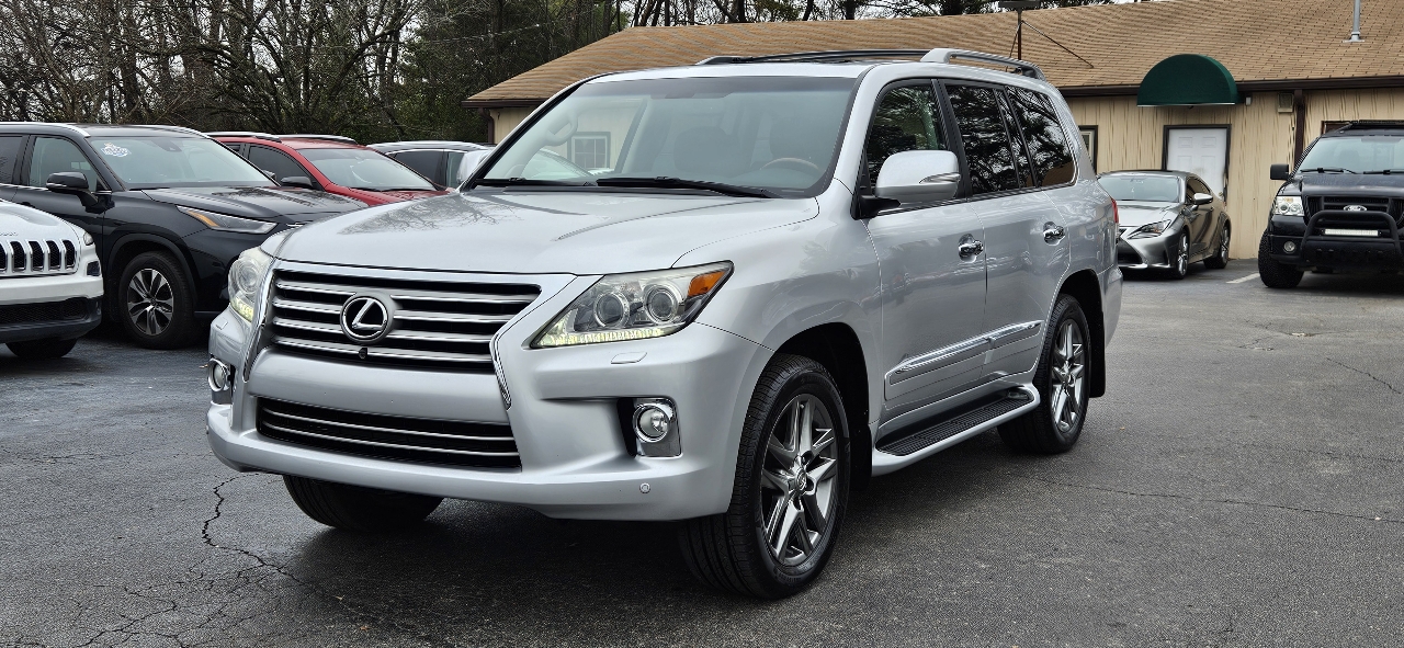 Lexus LX 570 4WD 4dr 2013