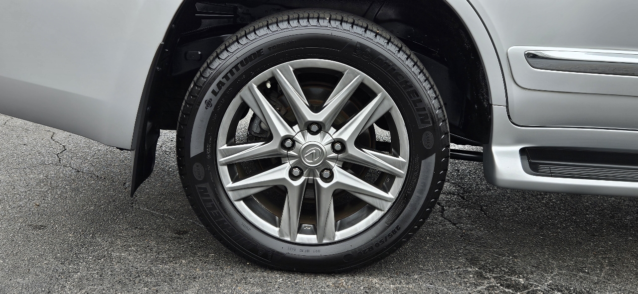 Lexus LX 570 4WD 4dr 2013