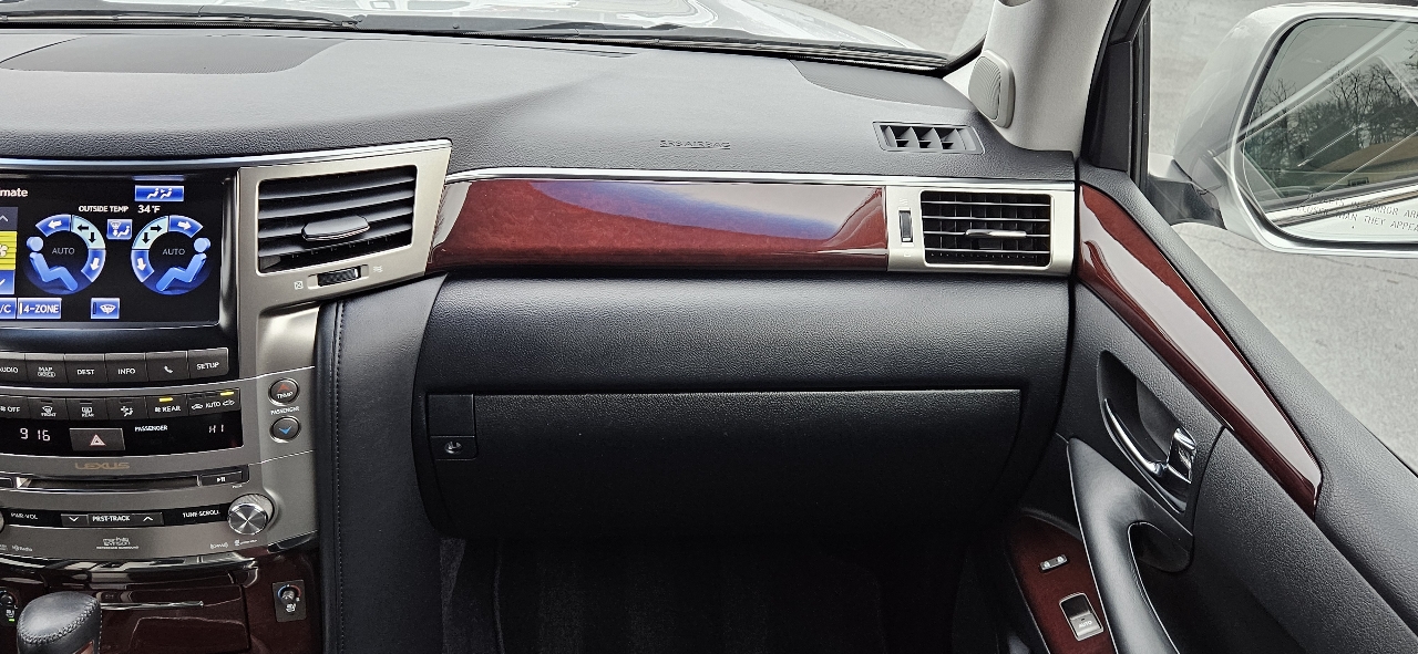 Lexus LX 570 4WD 4dr 2013