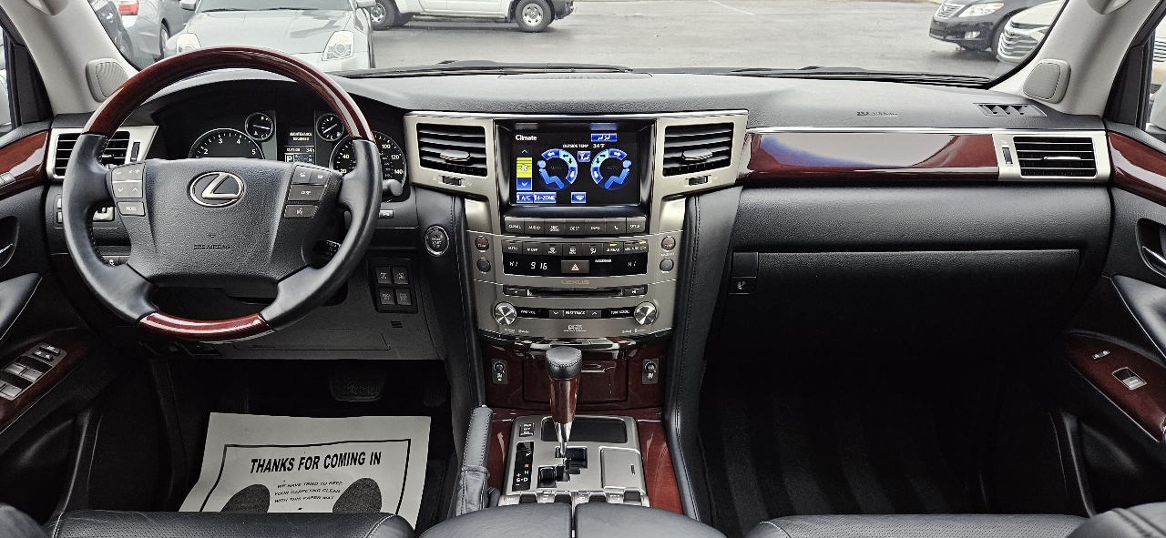 Lexus LX 570 4WD 4dr 2013