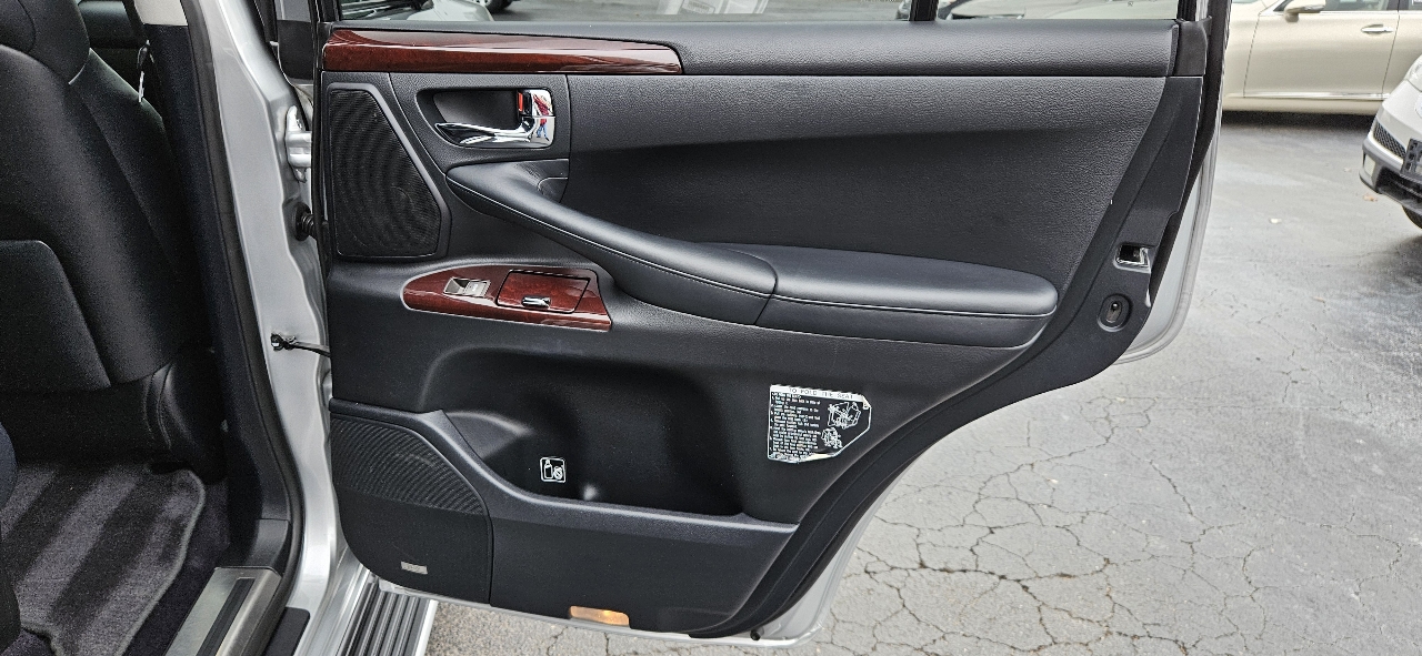 Lexus LX 570 4WD 4dr 2013