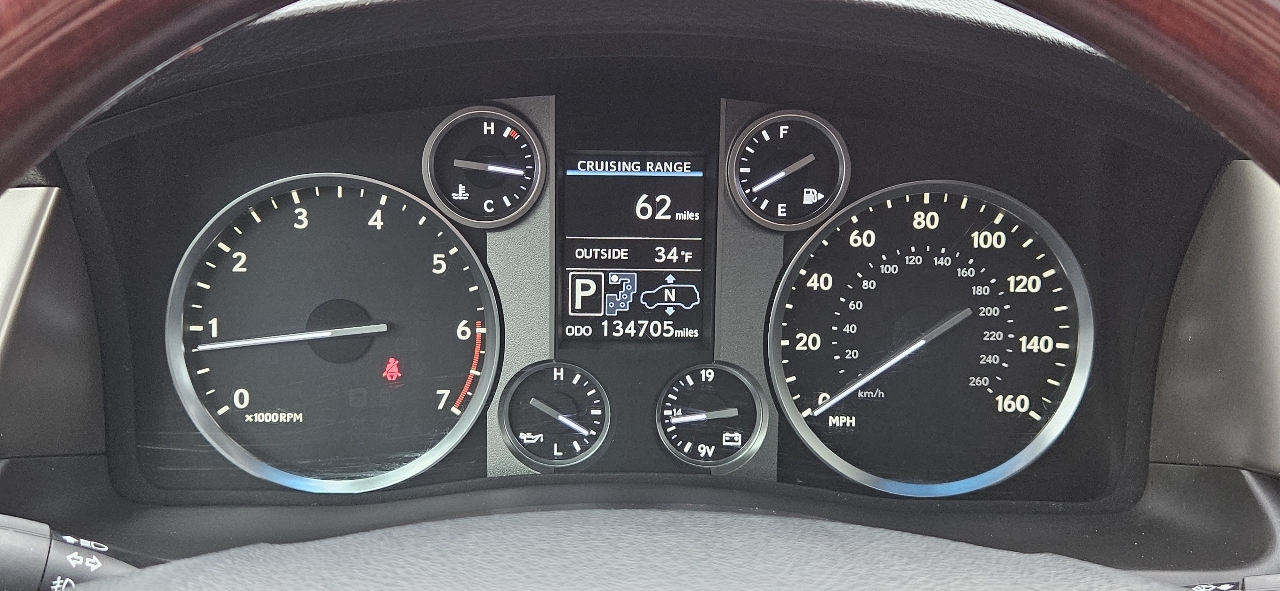 Lexus LX 570 4WD 4dr 2013