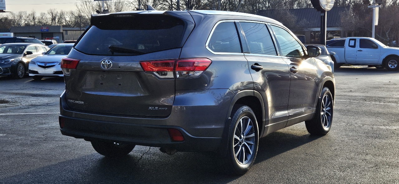 Toyota Highlander XLE V6 AWD (Natl) 2019