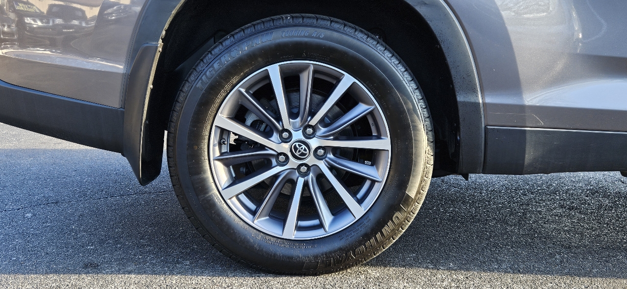 Toyota Highlander XLE V6 AWD (Natl) 2019