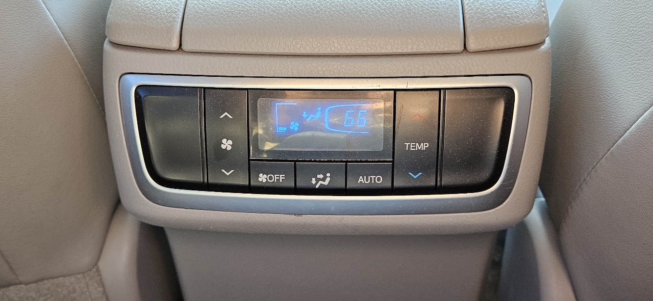 Toyota Highlander XLE V6 AWD (Natl) 2019