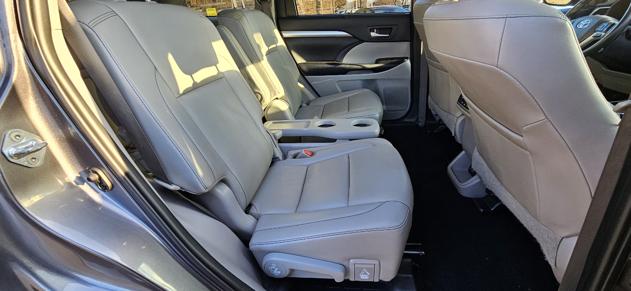 Toyota Highlander XLE V6 AWD (Natl) 2019