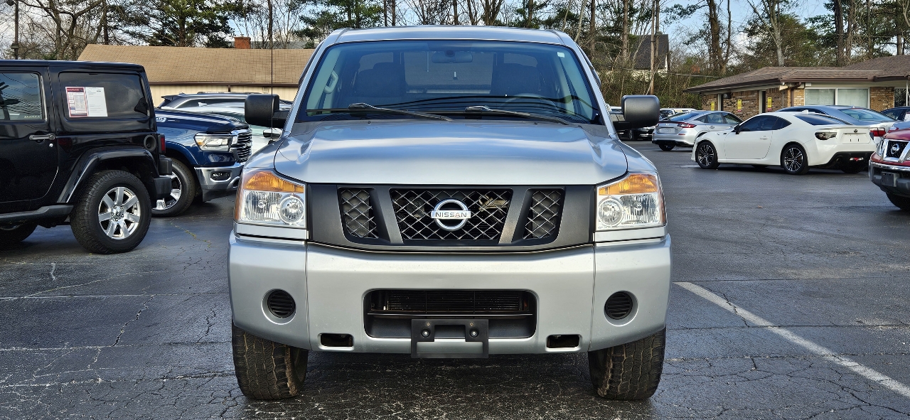 Nissan Titan 4WD Crew Cab SWB S 2012