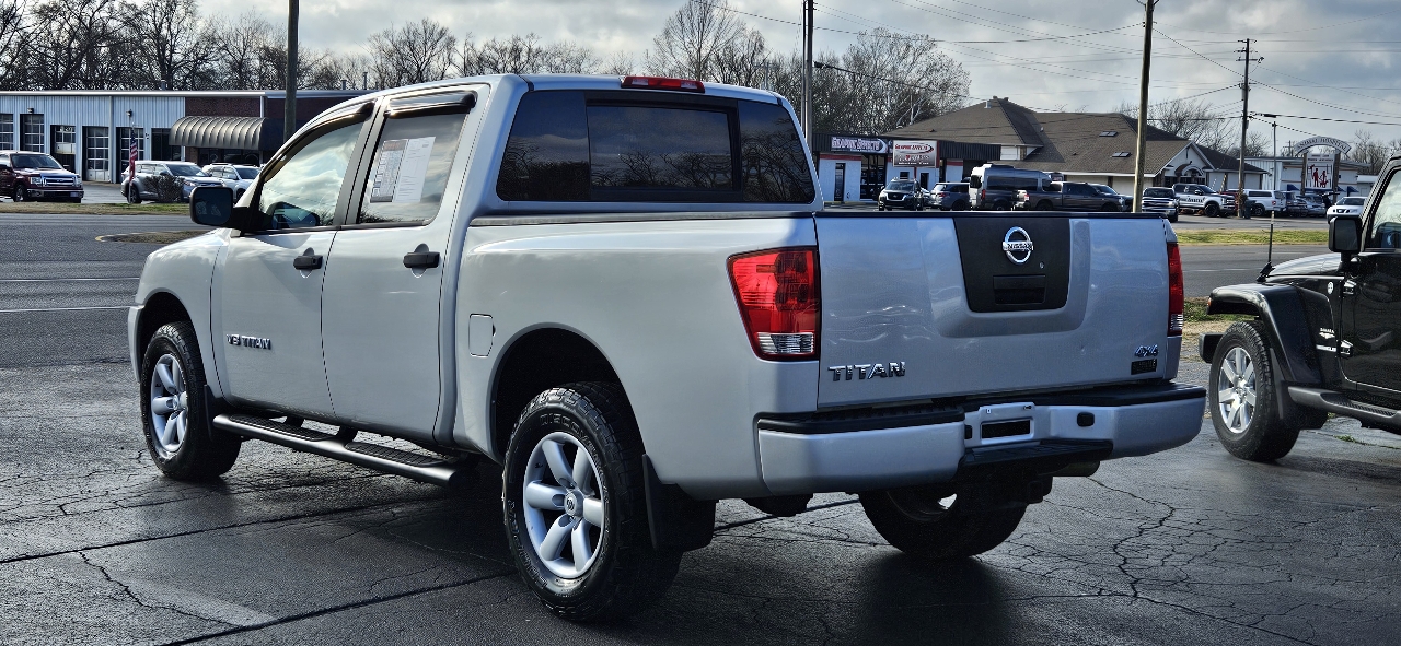 Nissan Titan 4WD Crew Cab SWB S 2012