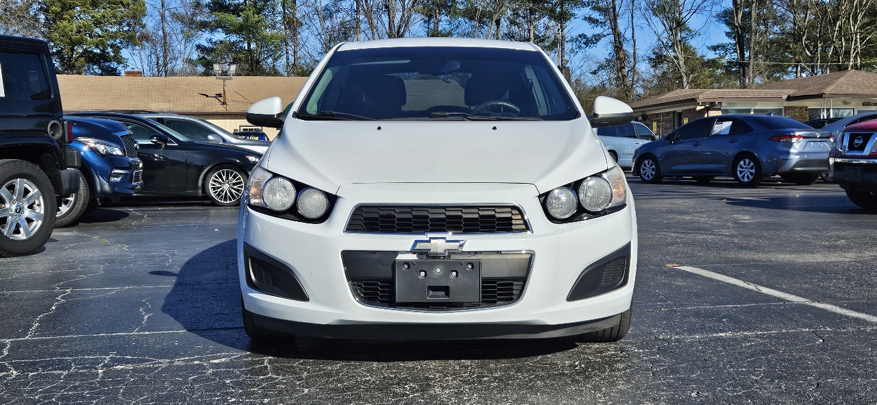 Chevrolet Sonic 5dr HB Manual LS 2013