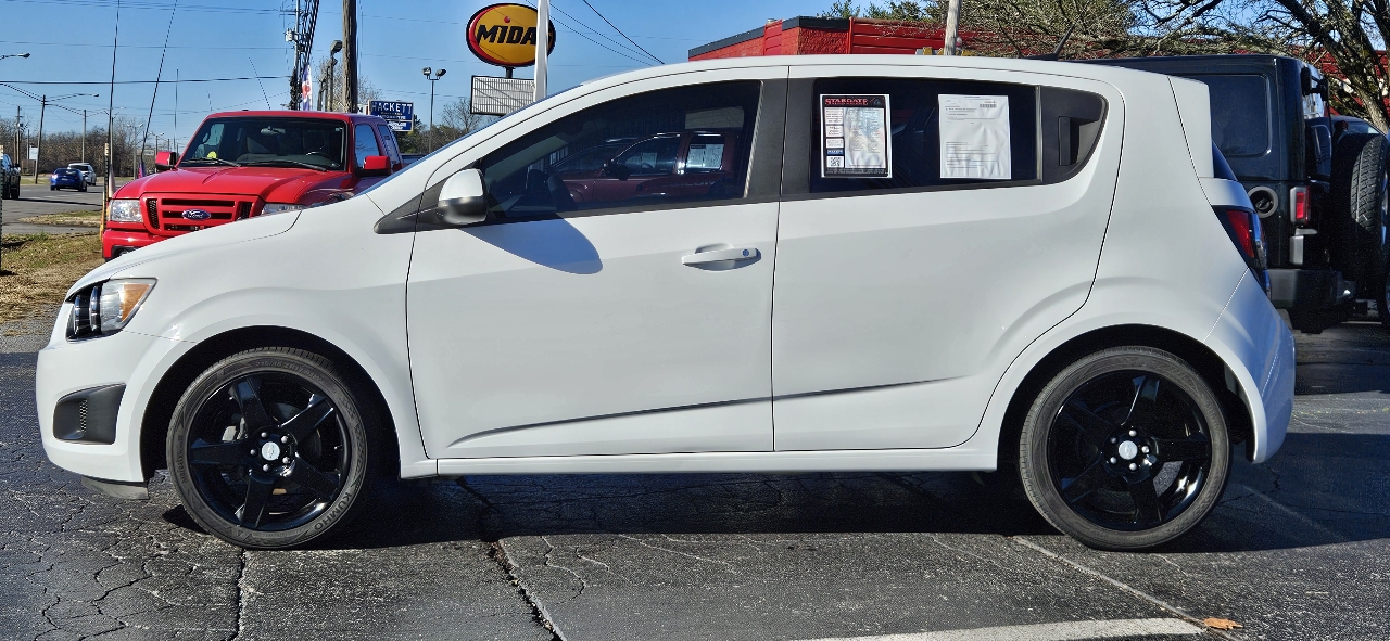 Chevrolet Sonic 5dr HB Manual LS 2013