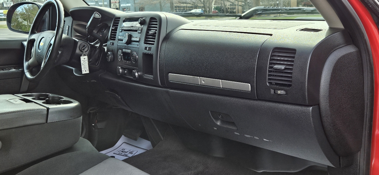 Chevrolet Silverado 1500 4WD Crew Cab 143.5" LT 2013