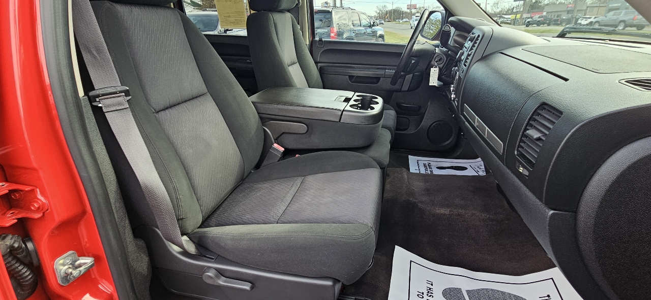 Chevrolet Silverado 1500 4WD Crew Cab 143.5" LT 2013