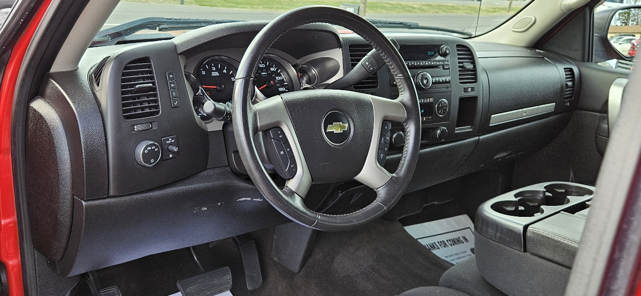 Chevrolet Silverado 1500 4WD Crew Cab 143.5" LT 2013