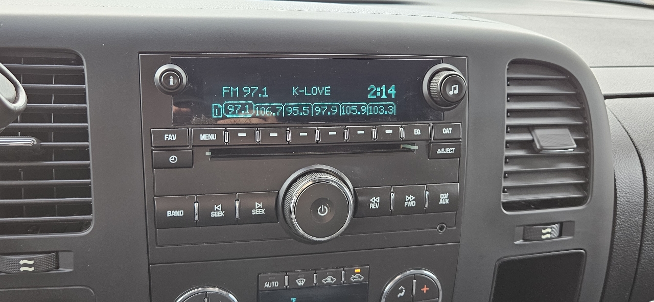 Chevrolet Silverado 1500 4WD Crew Cab 143.5" LT 2013