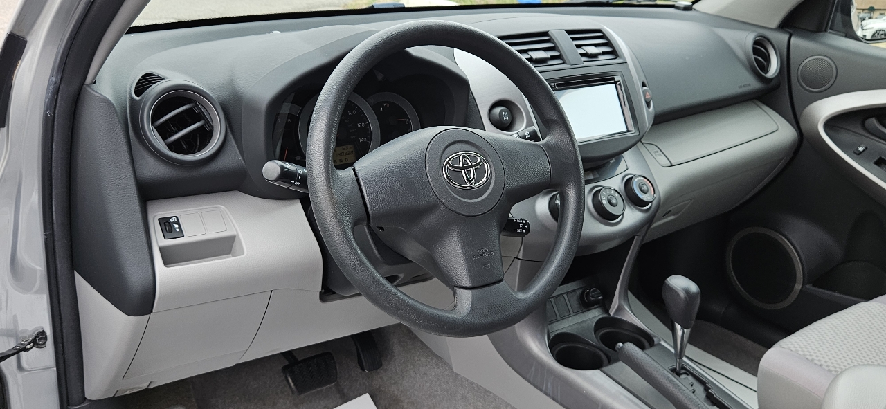 Toyota RAV4 4WD 4dr 4-cyl (Natl) 2007