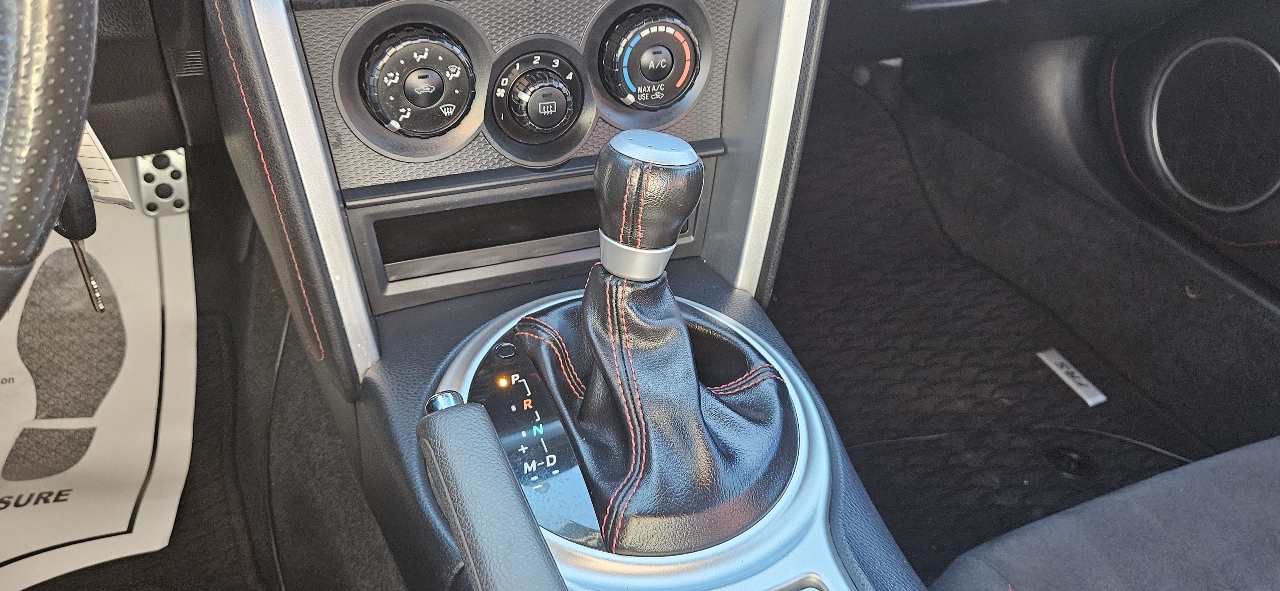 Scion FR-S 2dr Cpe Auto (Natl) 2016