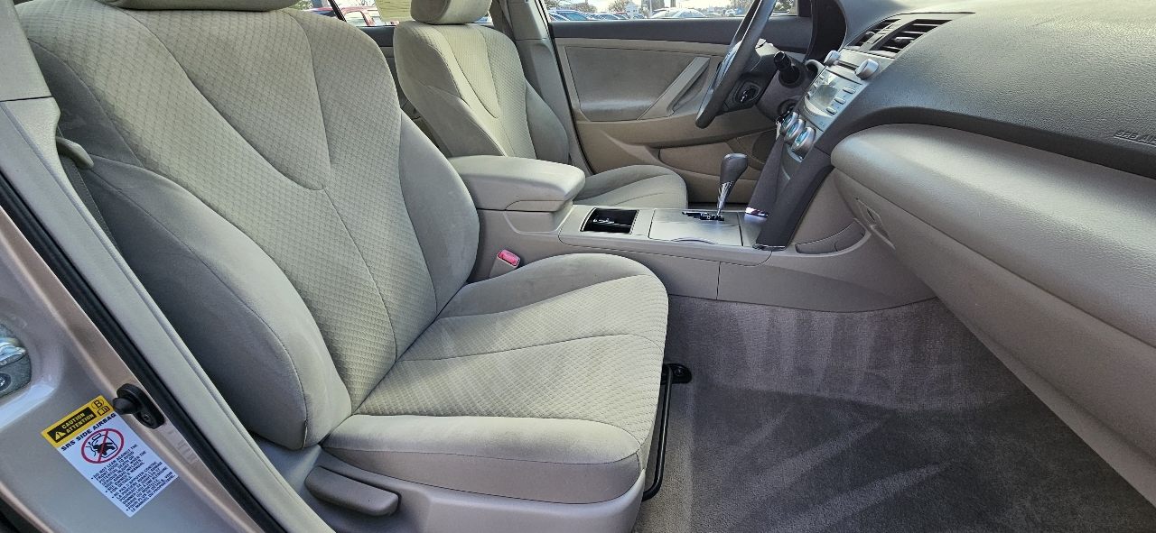 Toyota Camry 4dr Sdn V6 Auto LE (Natl) 2007