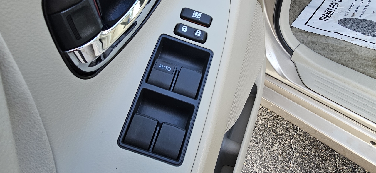 Toyota Camry 4dr Sdn V6 Auto LE (Natl) 2007