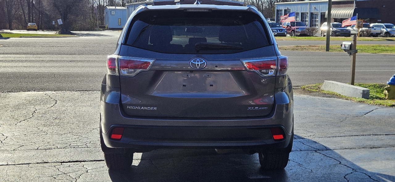 Toyota Highlander AWD 4dr V6 XLE (Natl) 2014