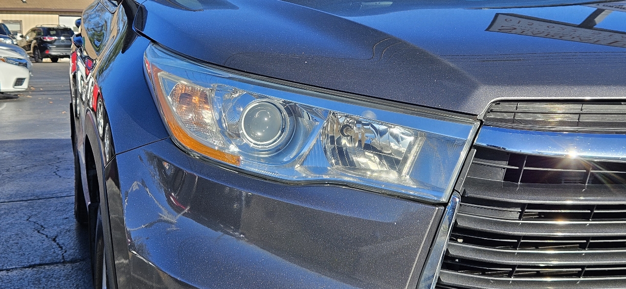 Toyota Highlander AWD 4dr V6 XLE (Natl) 2014