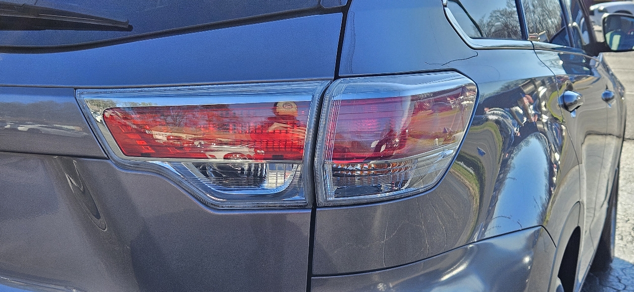 Toyota Highlander AWD 4dr V6 XLE (Natl) 2014