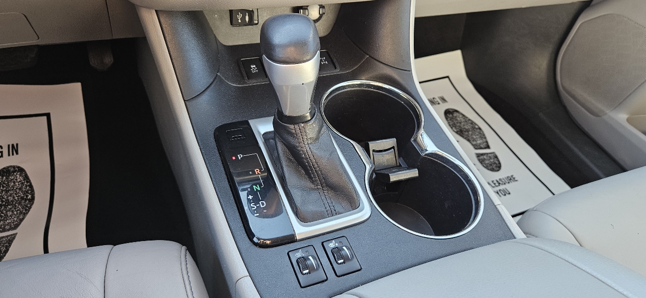 Toyota Highlander AWD 4dr V6 XLE (Natl) 2014