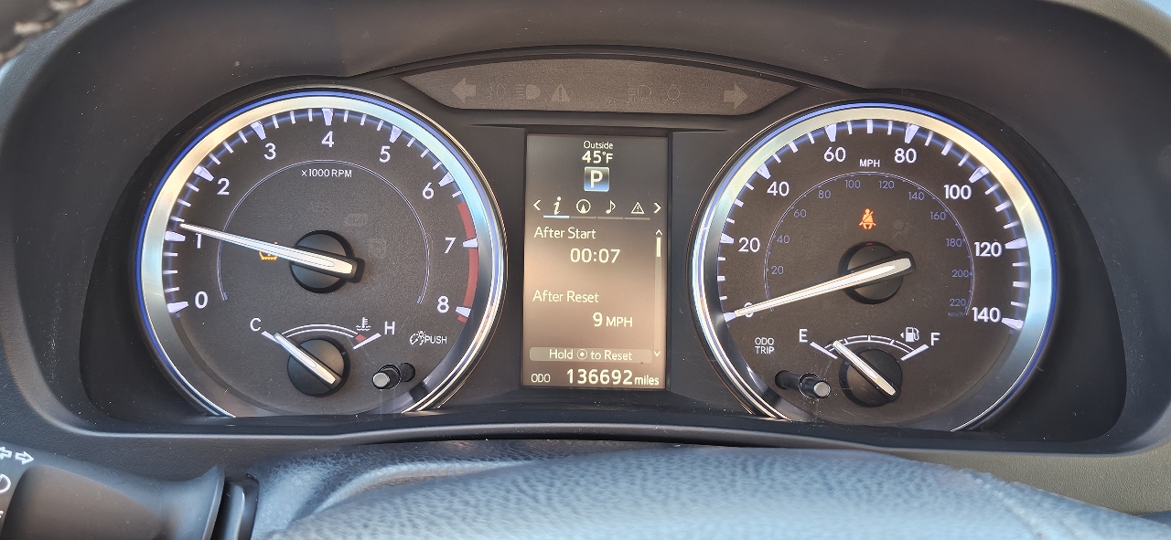 Toyota Highlander AWD 4dr V6 XLE (Natl) 2014