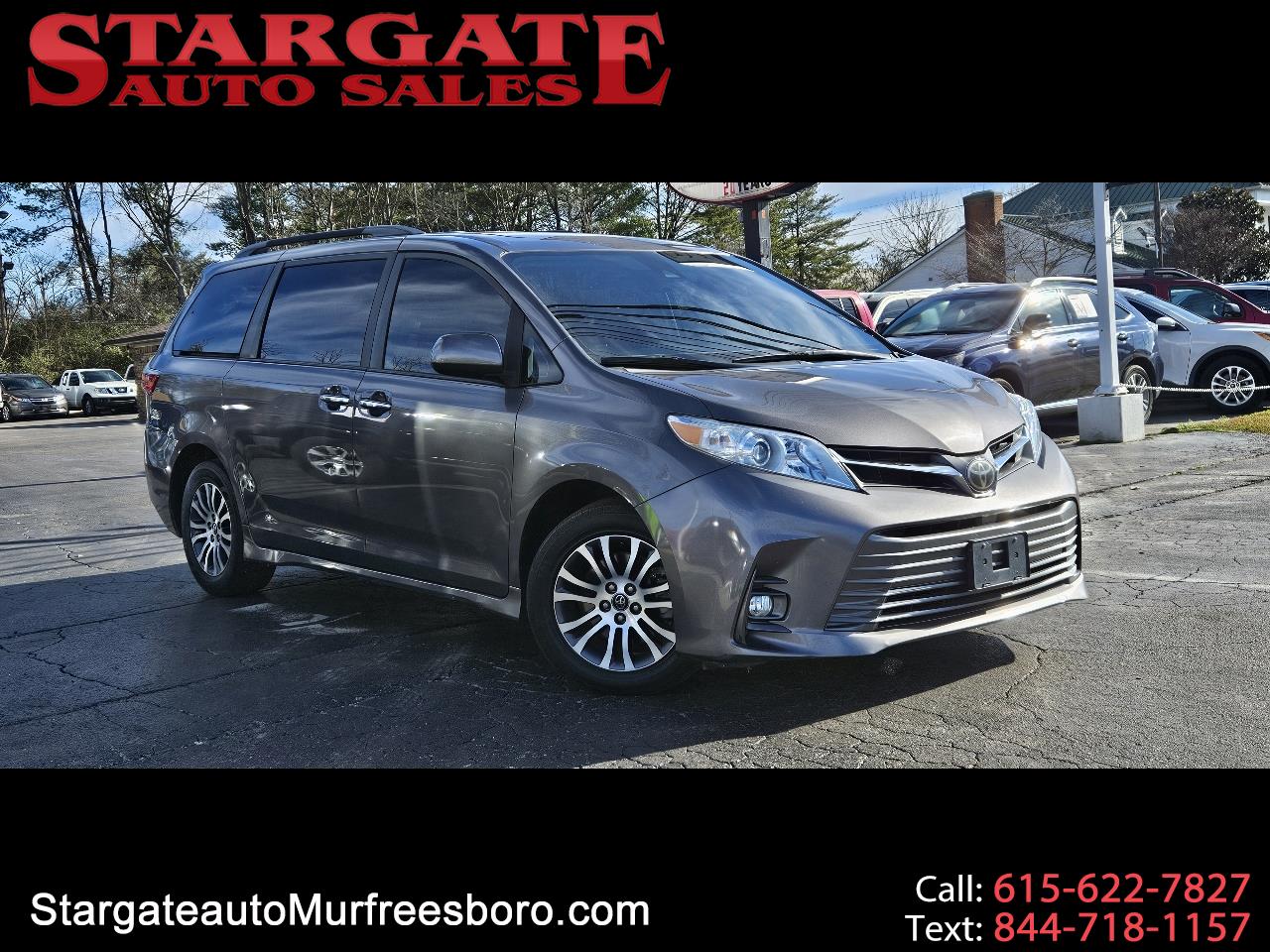 2018 Toyota Sienna XLE