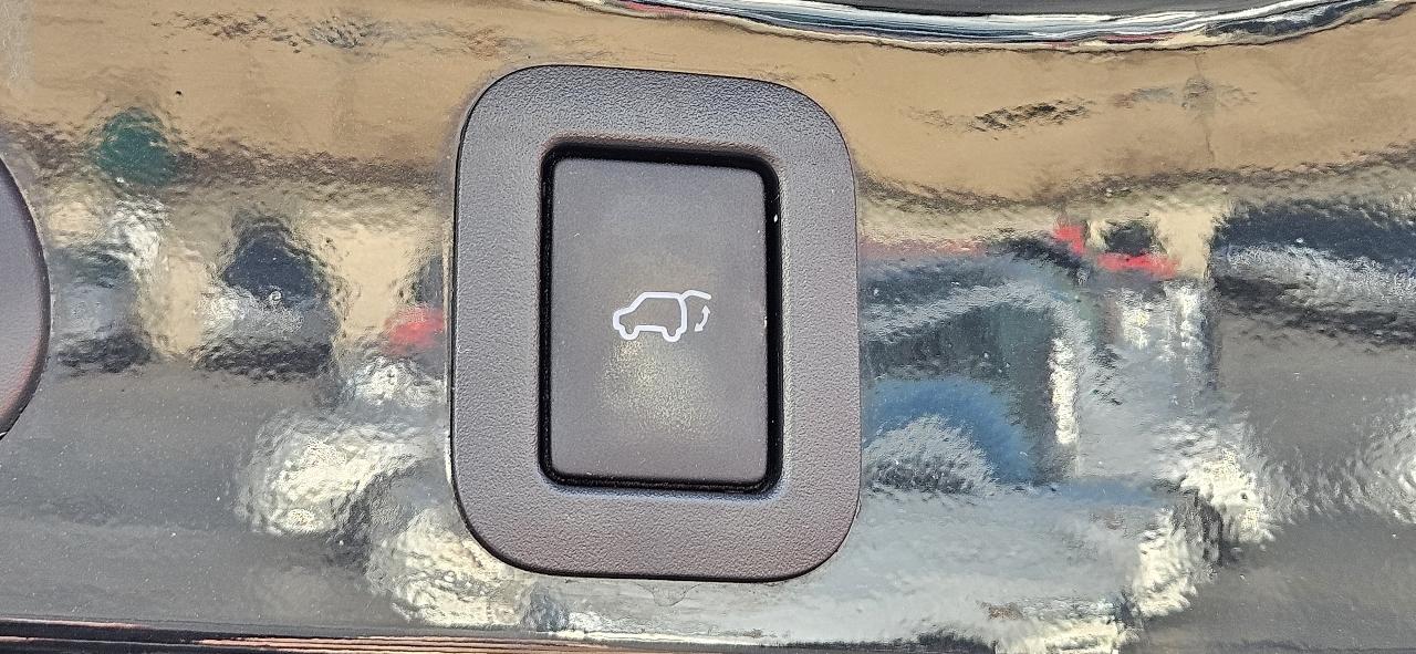 Toyota Highlander FWD 4dr V6 XLE (Natl) 2015