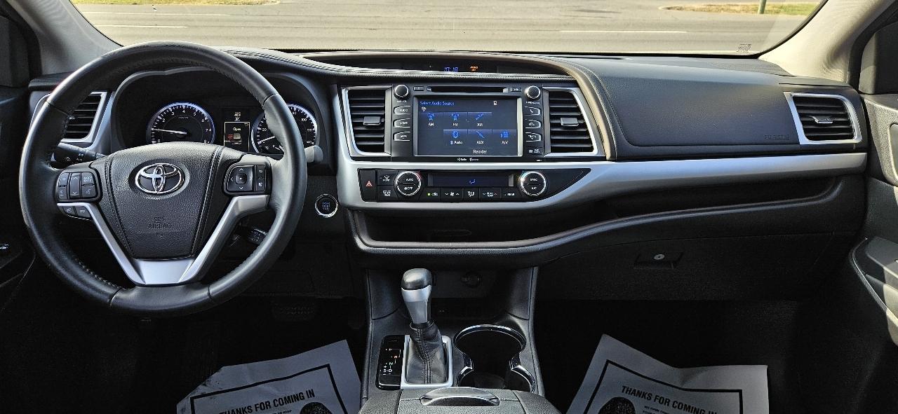 Toyota Highlander FWD 4dr V6 XLE (Natl) 2015