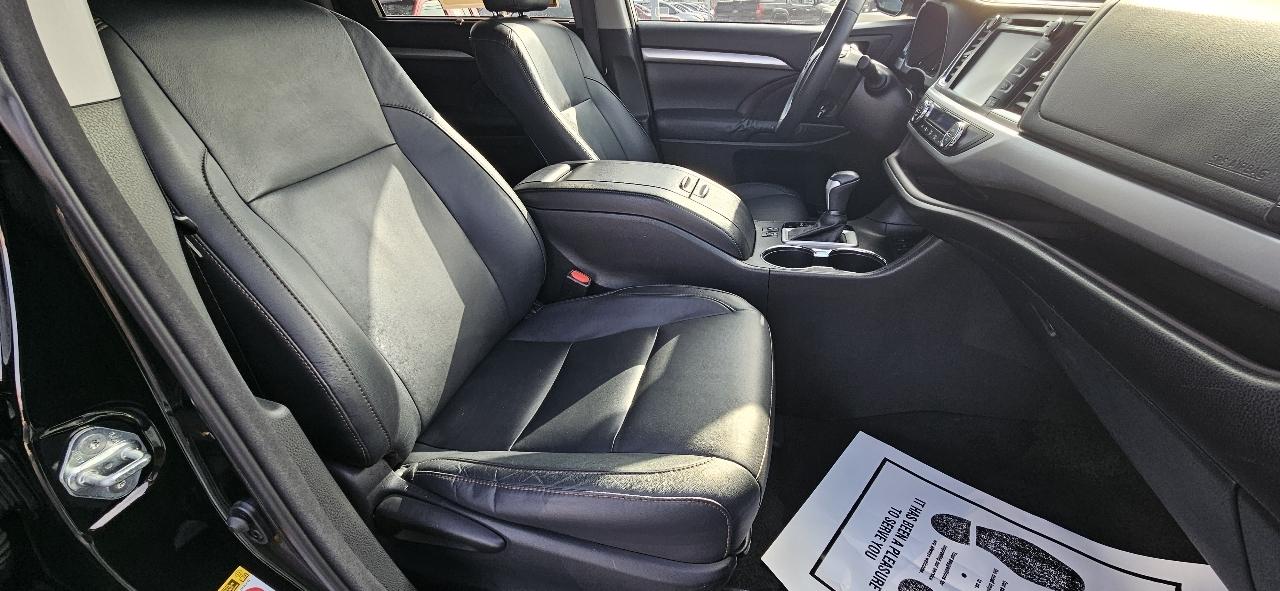 Toyota Highlander FWD 4dr V6 XLE (Natl) 2015