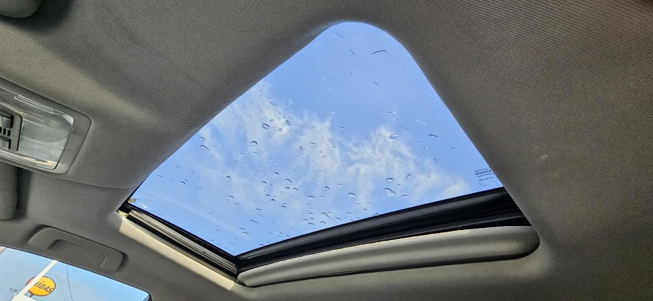 Toyota Highlander FWD 4dr V6 XLE (Natl) 2015