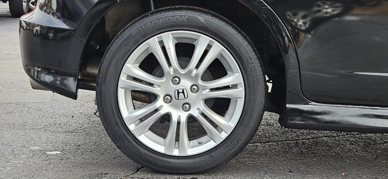 Honda Fit 5dr HB Auto Sport 2011