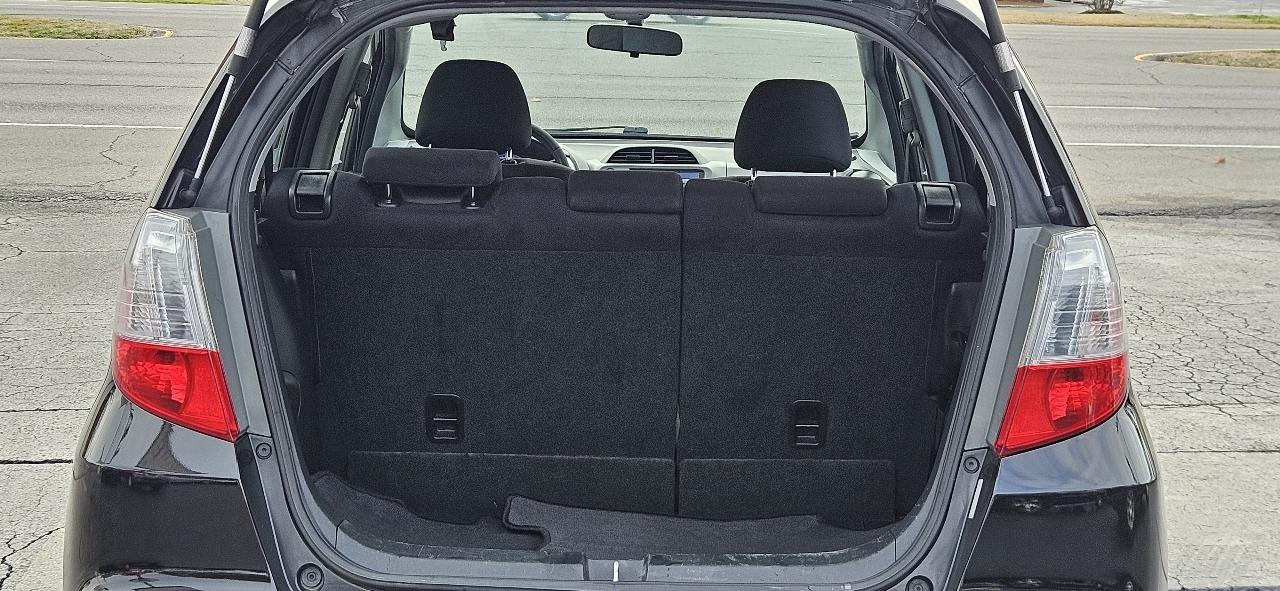 Honda Fit 5dr HB Auto Sport 2011