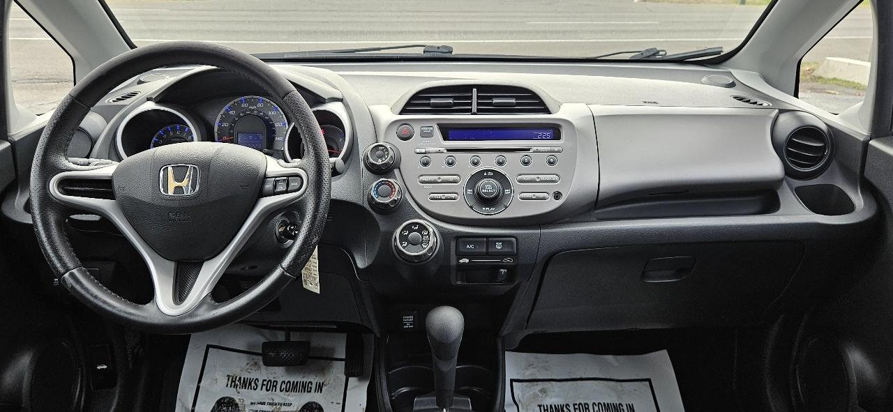 Honda Fit 5dr HB Auto Sport 2011